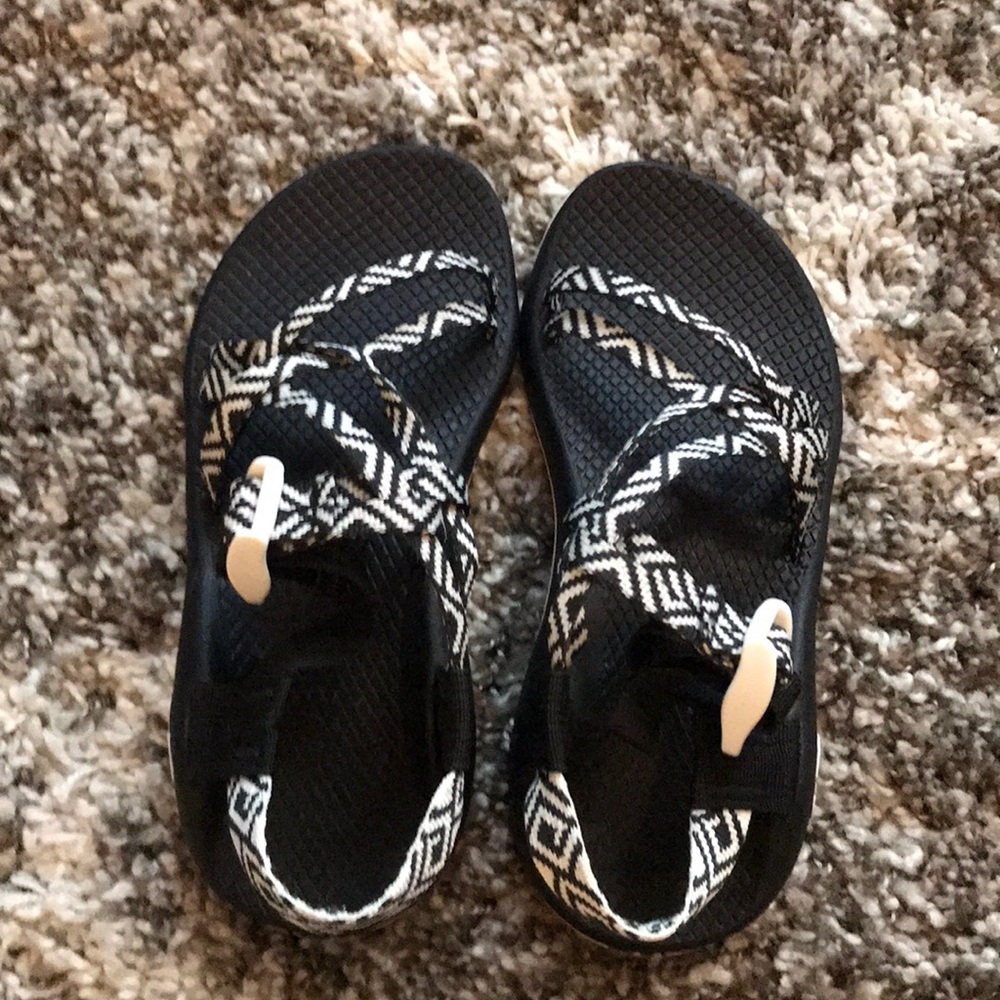 Chaco Size 5!